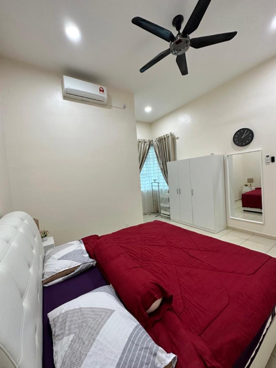 Rumahku Homestay, Taman Jasin Perdana Exterior foto